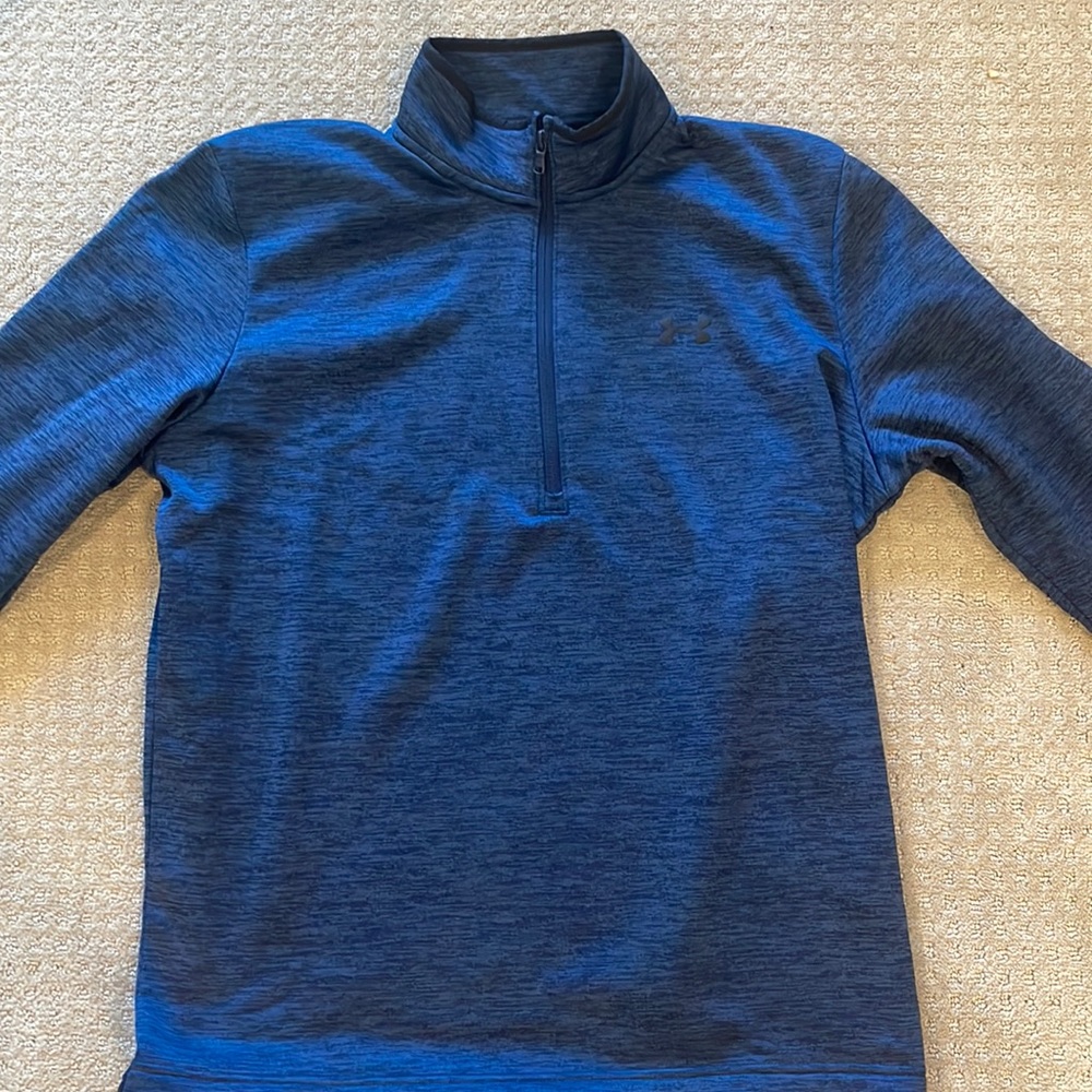 Under Armour 1/4 zip (large)